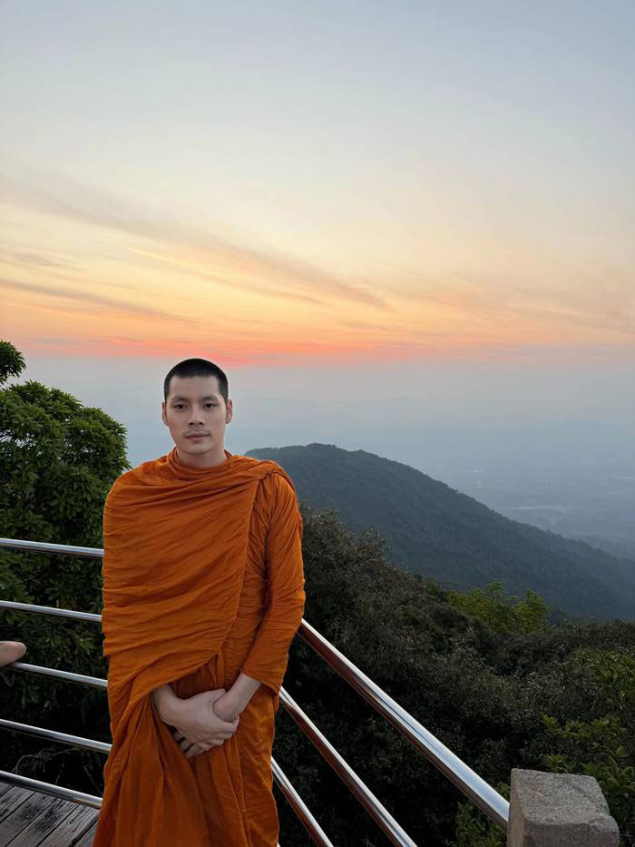 พระศรัณย์ พระหล่อ