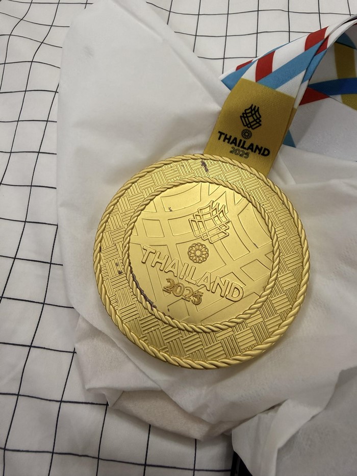 เมย์ รัชนก โพสต์ภาพเหรียญซีเกมส์ 2025 