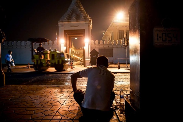   รวมภาพคืนมหาโศก 13 ตุลาคม 2559