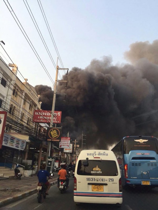 ไฟไหม้ แม็กซ์มวยไทยสเตเดียม 