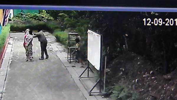 สาดน้ำกรด