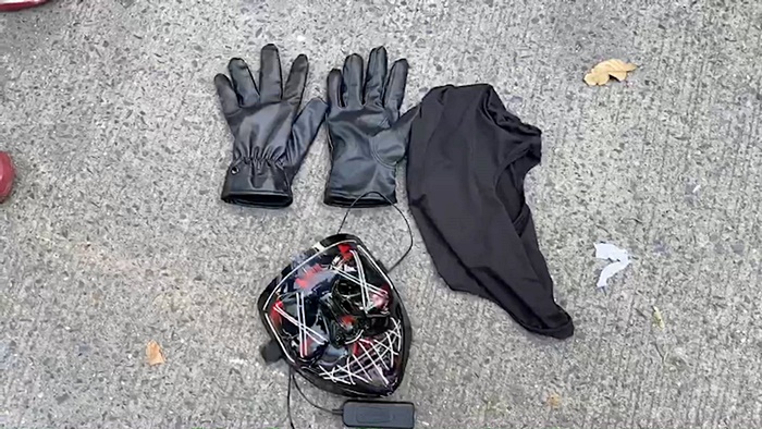   ฆ่าเพื่อน