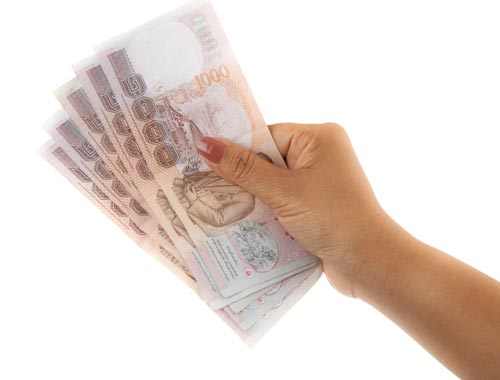 สาวท้องอ้าง โดน การ์ด กปปส. ไถเงิน 5 พันบาท เป็นค่าผ่านทาง