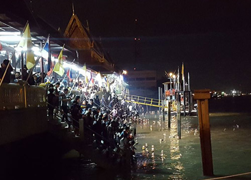 ลอยกระทง 2559