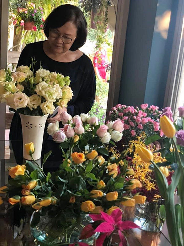  แดง ศัลยา สุขะนิวัตติ์