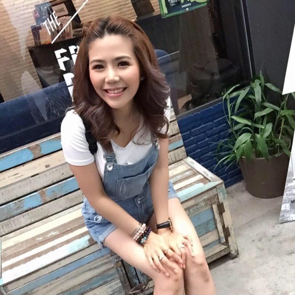 ชลรัศมี งาทวีสุข