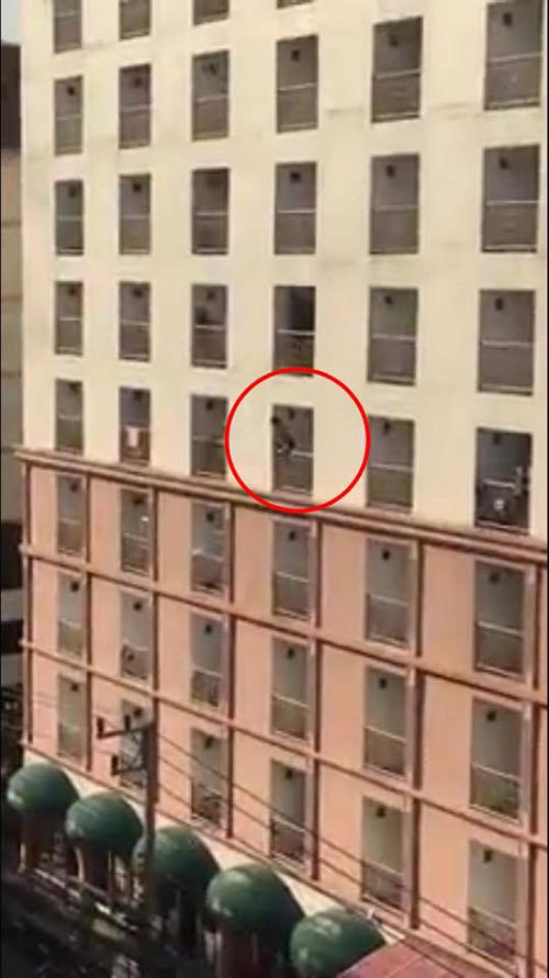 โดดตึกฆ่าตัวตาย