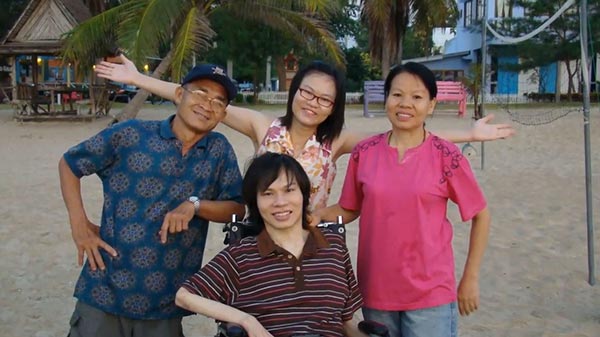 หนุ่มพิการ