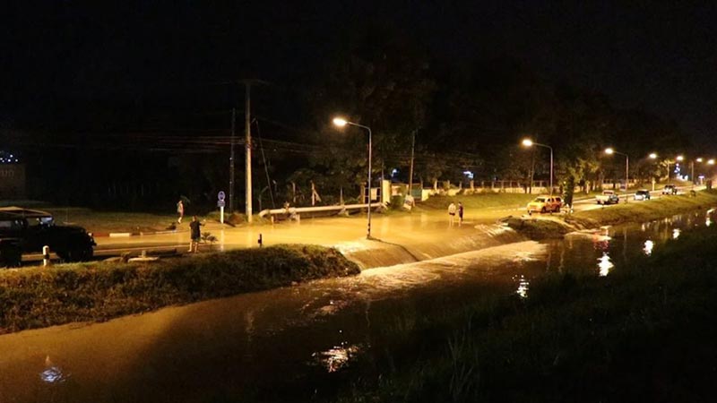 น้ำป่าดอยสุเทพ