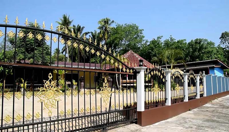 ฆ่ายกครัว