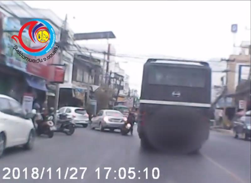 รถบัสทับเด็ก