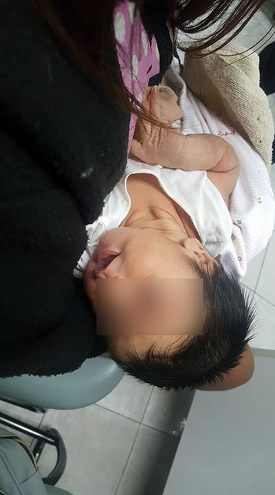 เด็กถูกทิ้งในถังขยะ