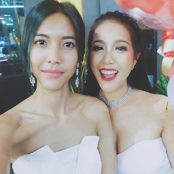 คู่รักนักศึกษา