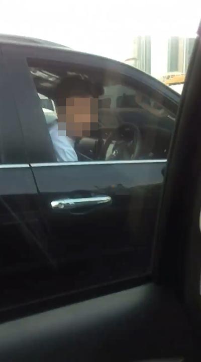 ถอยรถชน