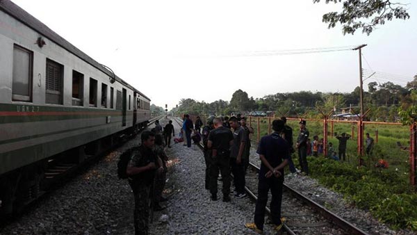 ยิงรถไฟ