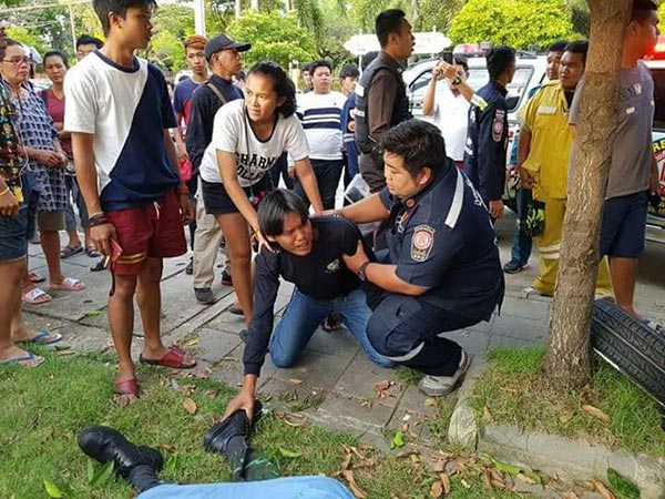 รถชนคนตาย