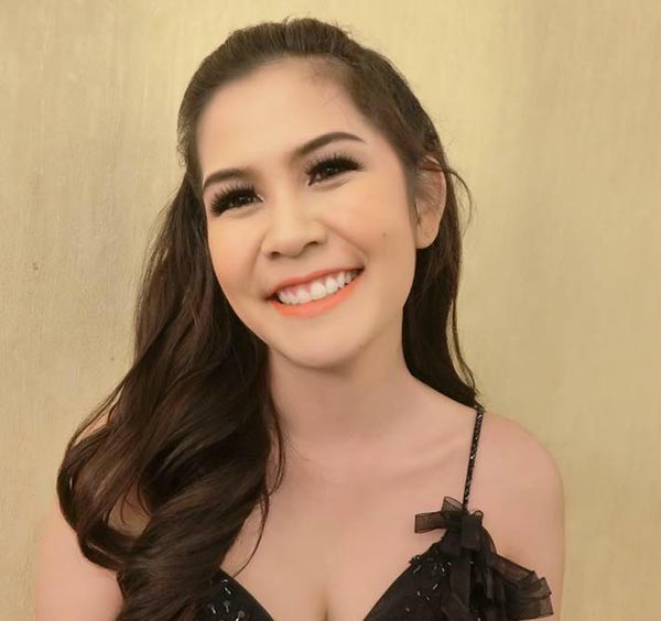 แม่ค้าออนไลน์