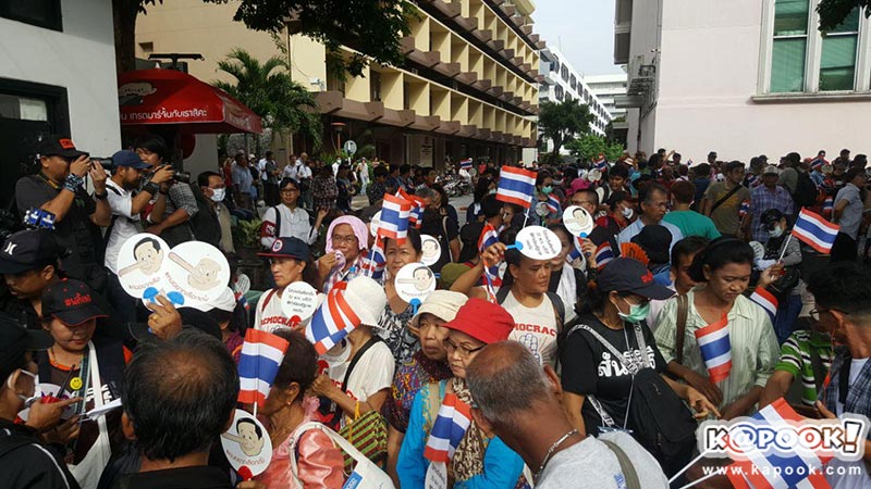 ม็อบอยากเลือกตั้ง