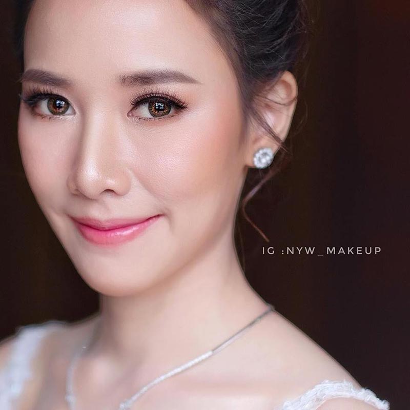 แต่งหน้าเจ้าสาว