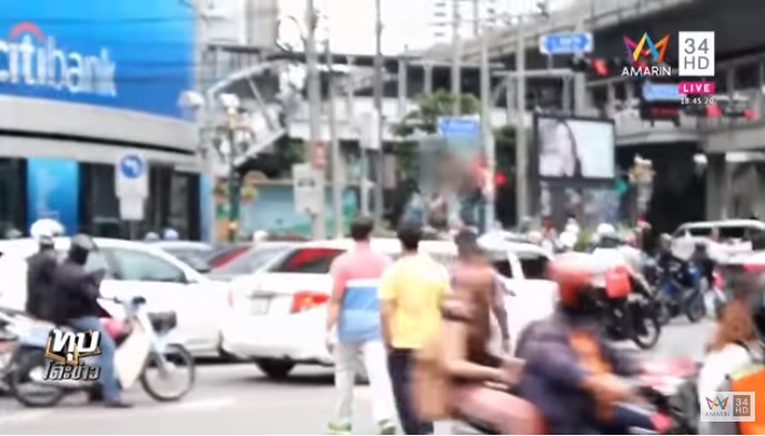 วัยรุ่นปืนรถ