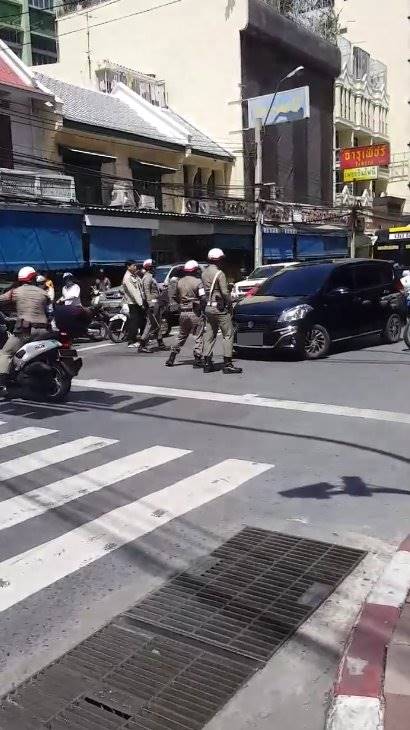 ล้อมจับ