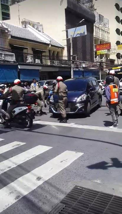 ล้อมจับ