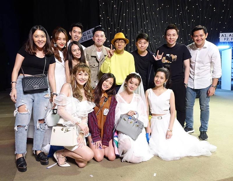 คุกเข่าขอแต่งงาน