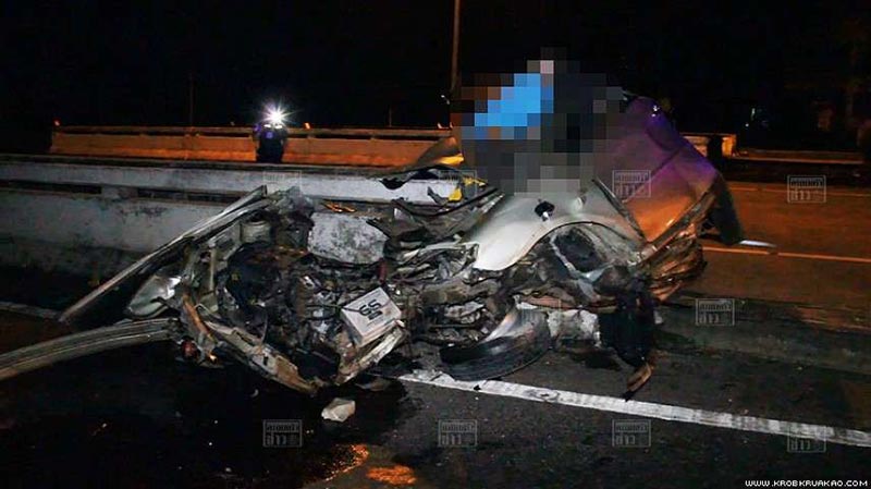 รถเก๋งเสียหลัก