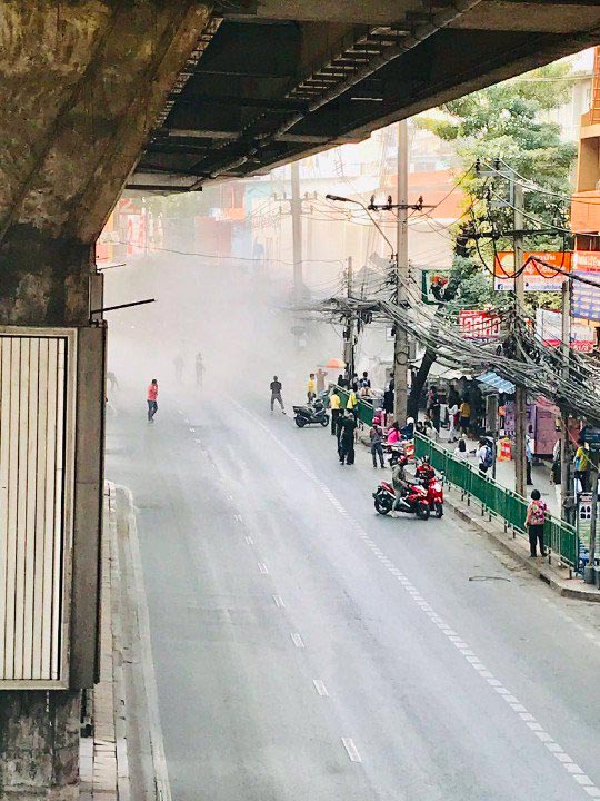 อาคารทรุด