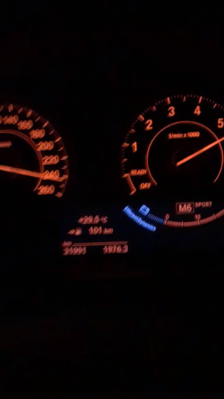 เมฆ มังกรบิน