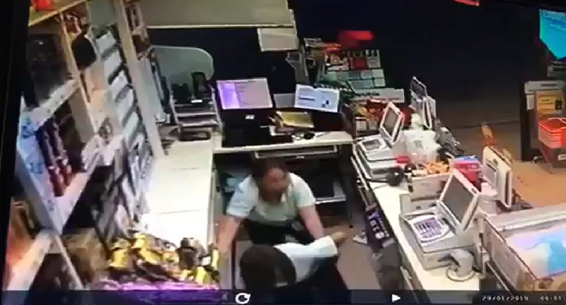 ปล้นเซเว่น