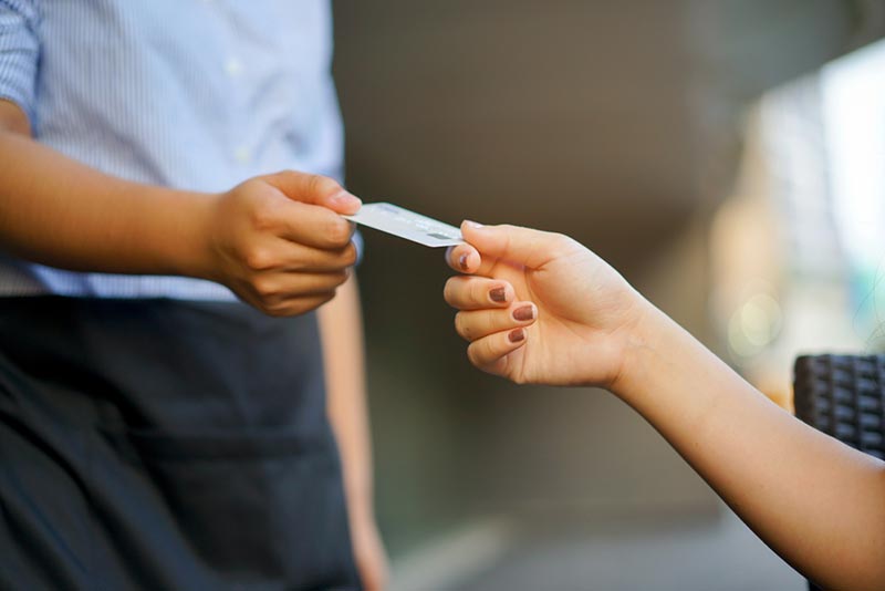 พนักงานบริการลูกค้าหูหนวก