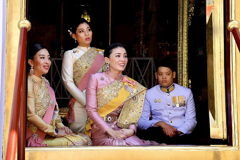 ฉลองพระองค์ของพระบรมศานุวงศ์