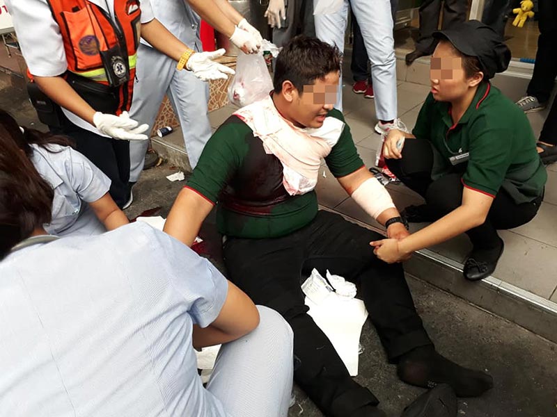 แทงเด็กส่งพิซซ่า