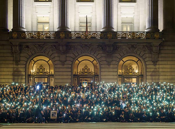 ร้องเพลง สรรเสริญพระบารมี