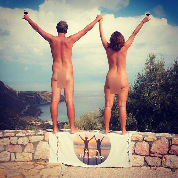 คู่รักเปลือย