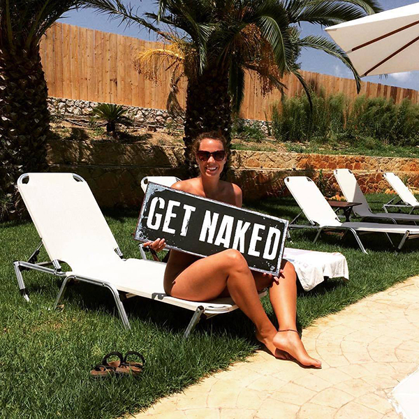 คู่รักเปลือย