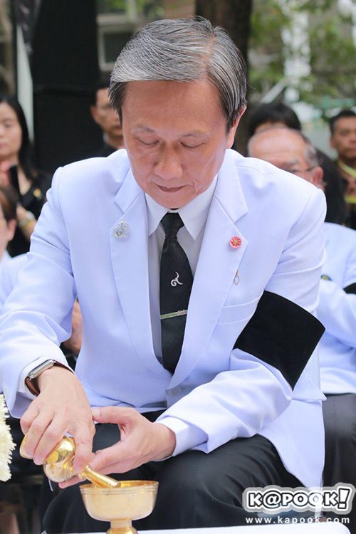 ในหลวง ร.9