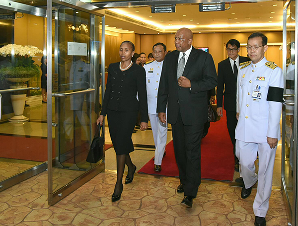 ในหลวง ร.9