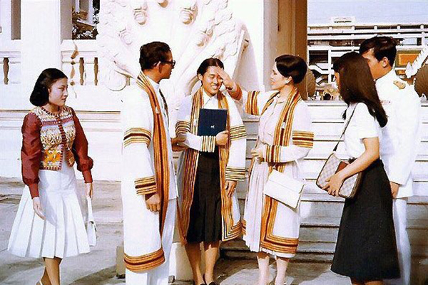 ในหลวง ร.9