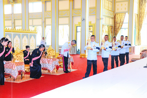 สมเด็จพระเจ้าอยู่หัว