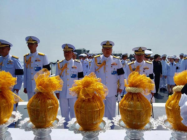 เถ้าดอกไม้จันทน์