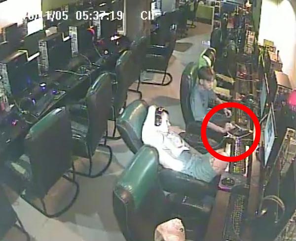 ขโมยมือถือ