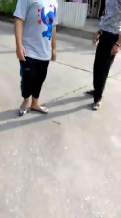 คลิปสั่งทอมไหว้