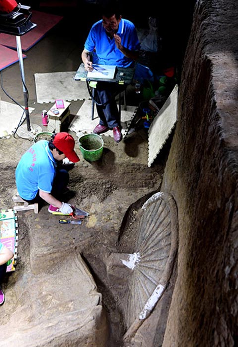 สุสานโบราณ