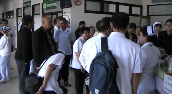 ตบหน้าพยาบาล