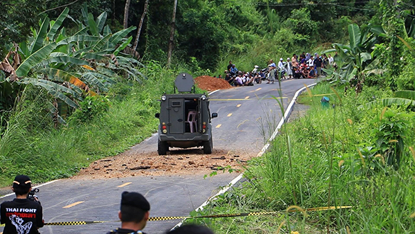 ระเบิดรถหุ้มเกราะทหาร