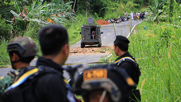 ระเบิดรถหุ้มเกราะทหาร