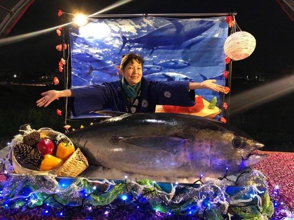 เลี้ยงโต๊ะจีน