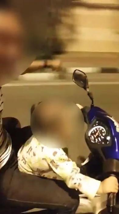 ปล่อยเด็กบังคับมอเตอร์ไซค์